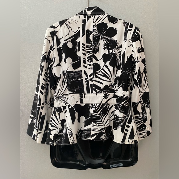 CACHE Black/ White Floral Print Jacket Blazer Sz 6-Sm/Md - Picture 2 of 7